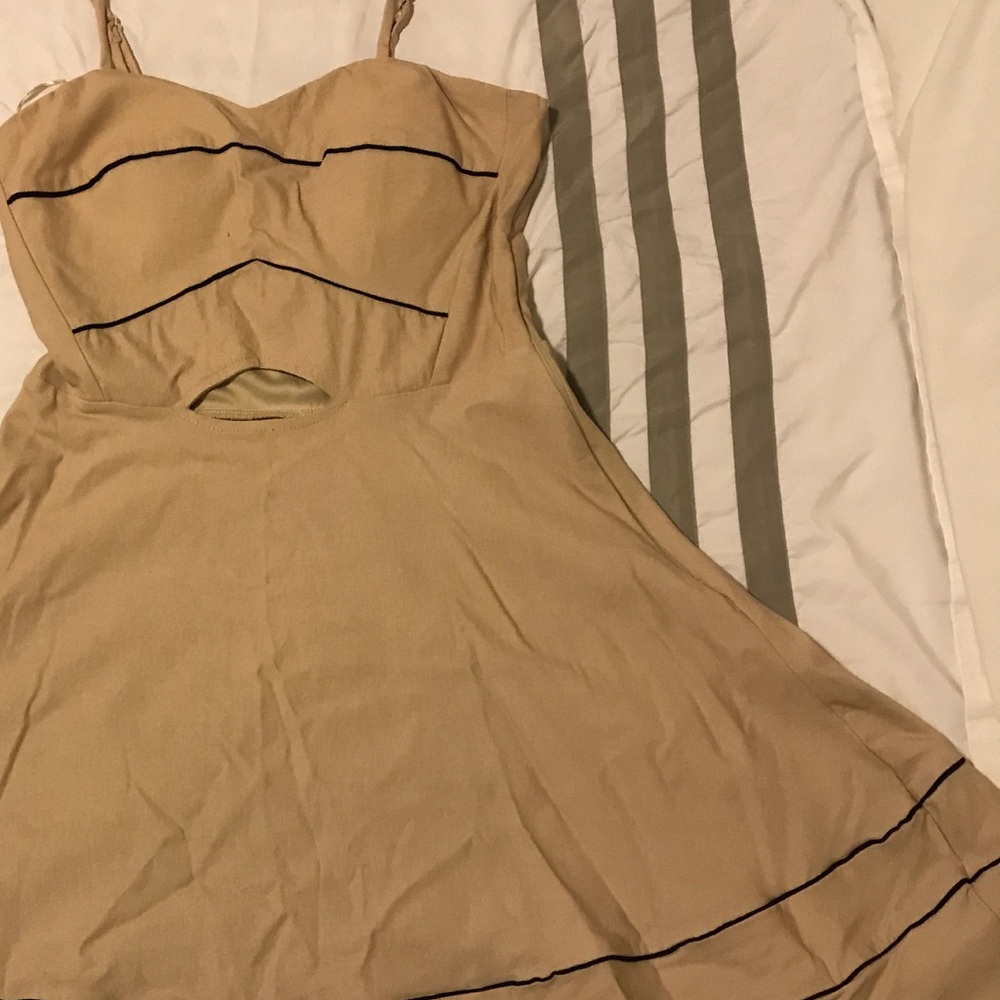 POINT Cutout Fit & Flare Dress - Picture 5 of 8